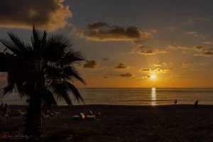 Sonnenuntergang am Strand in Alanya
